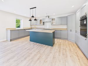 Kitchen- click for photo gallery